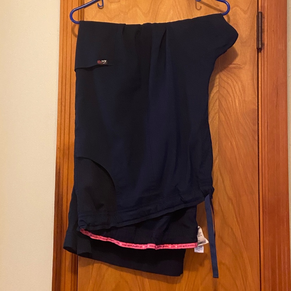 Koi Lite 5x navy scrub pants